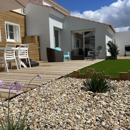 Holiday home Le Chant Des Vagues *