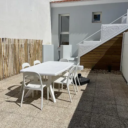Holiday home Le Chant Des Vagues Saint-Jean-de-Monts